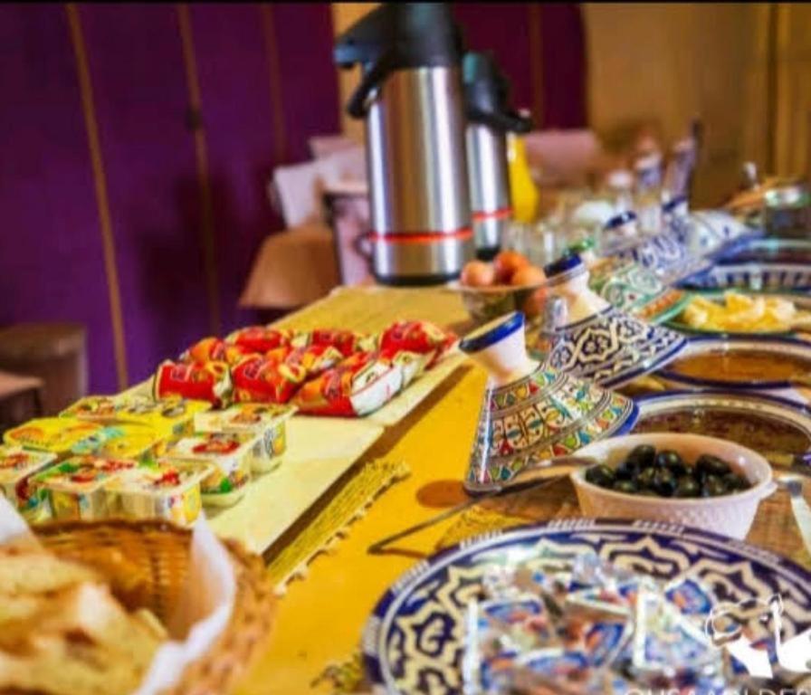 Sahara Safari Camp Hotel Мерцуга Екстериор снимка
