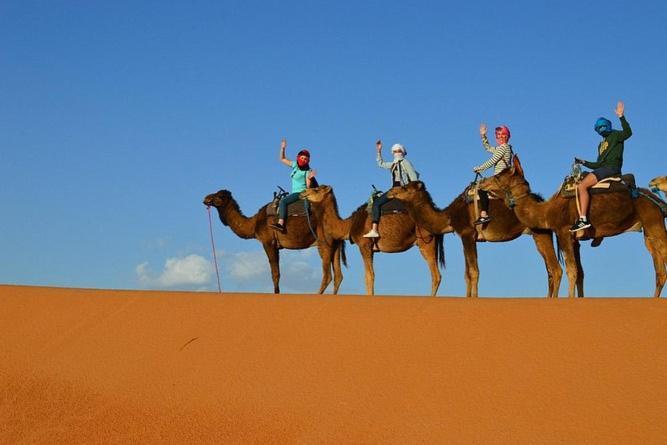 Sahara Safari Camp Hotel Мерцуга Екстериор снимка