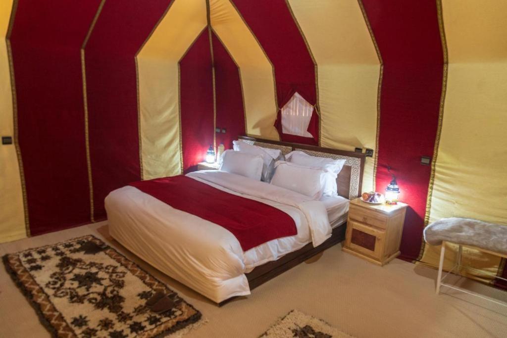 Sahara Safari Camp Hotel Мерцуга Екстериор снимка