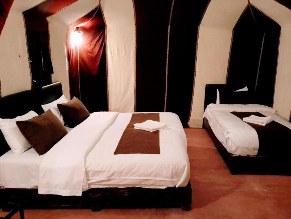Sahara Safari Camp Hotel Мерцуга Екстериор снимка