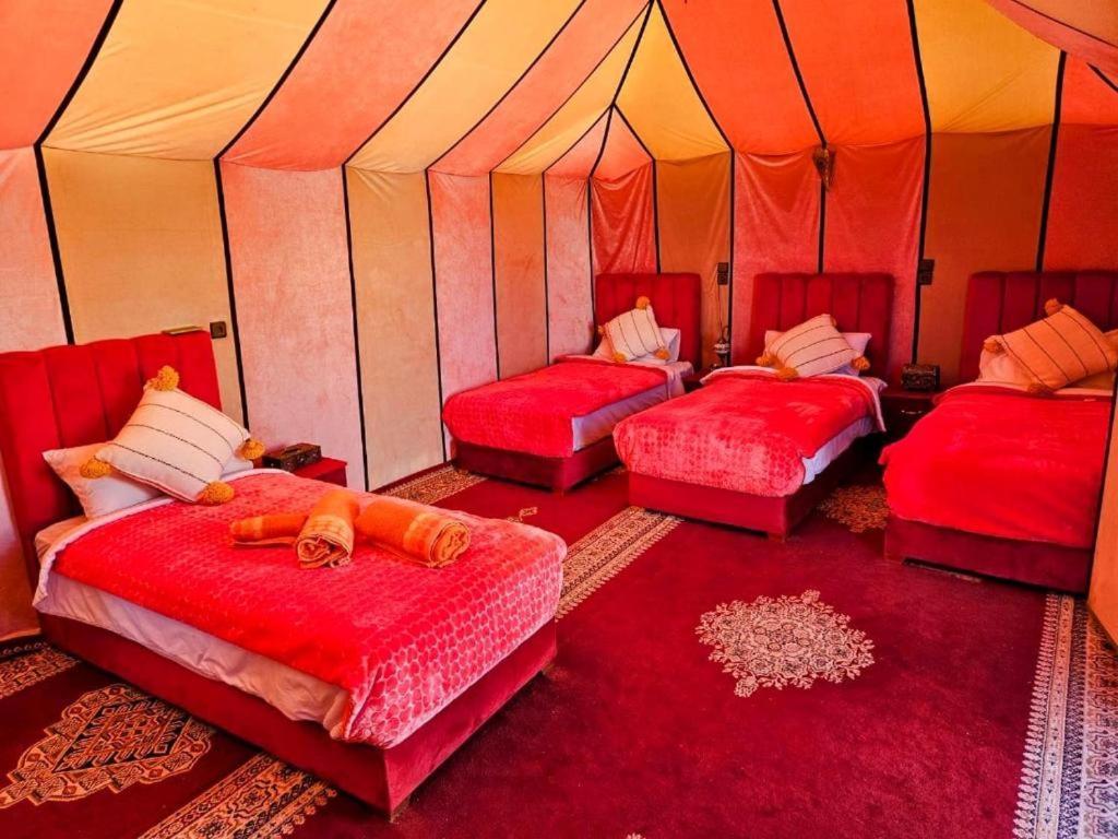 Sahara Safari Camp Hotel Мерцуга Екстериор снимка