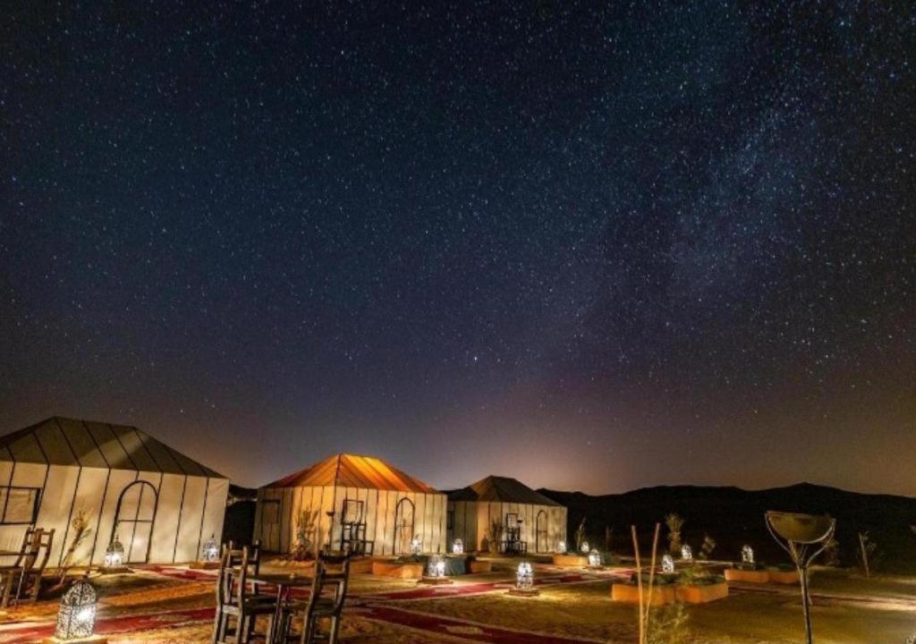 Sahara Safari Camp Hotel Мерцуга Екстериор снимка